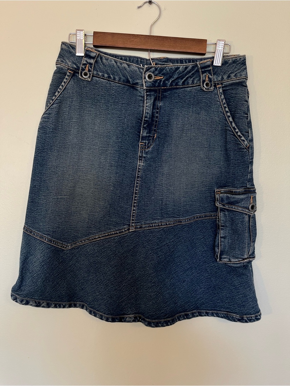 Vintage Y2K Denim cargo skirt Size 6 Grunge Indie Sleek   downtown girl
